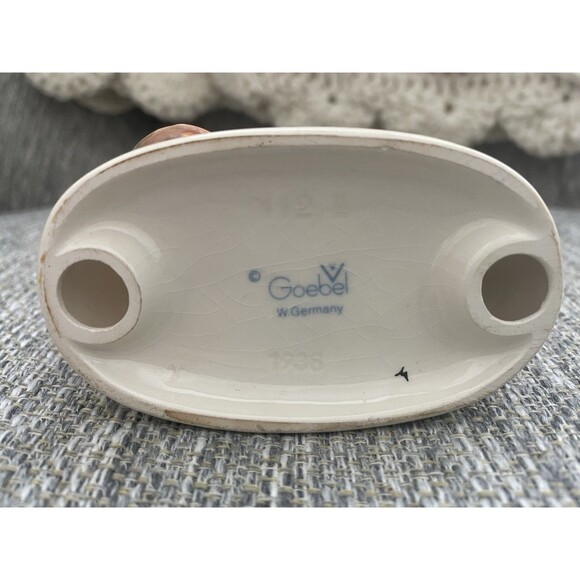 Vintage Goebel M.J. Hummel "Just Resting" Retired Figurine #112 Germany - Picture 6 of 10